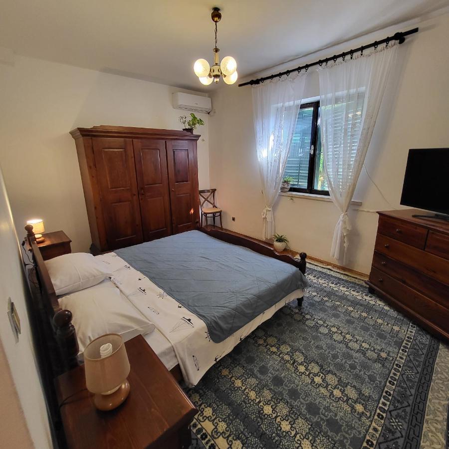 Studio Apartman Meljine Exterior photo
